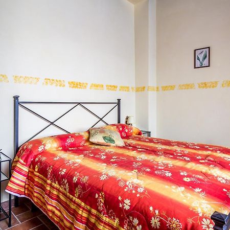 Agriturismo Borgo Campetroso スヴェレート エクステリア 写真