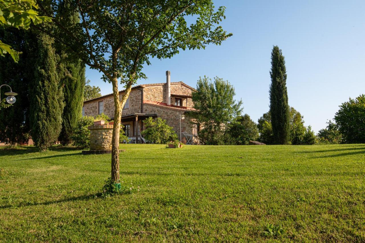 Agriturismo Borgo Campetroso スヴェレート エクステリア 写真