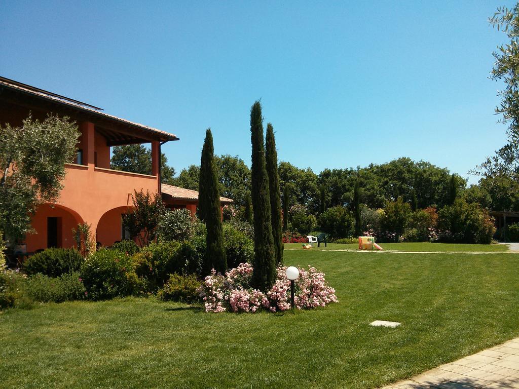 Agriturismo Borgo Campetroso スヴェレート エクステリア 写真
