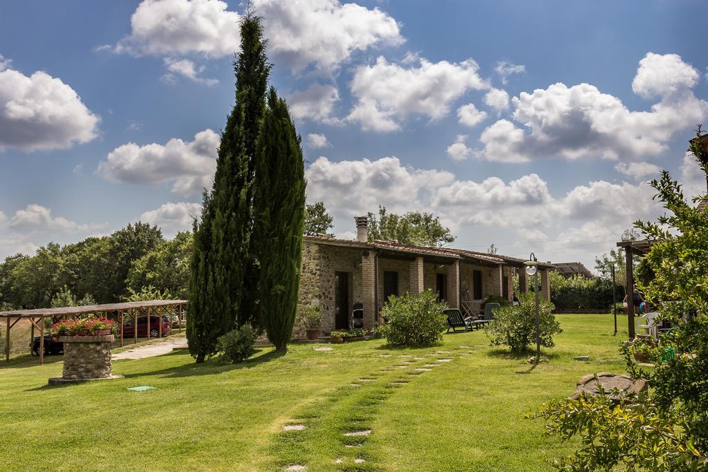 Agriturismo Borgo Campetroso スヴェレート エクステリア 写真
