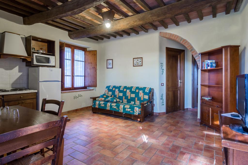 Agriturismo Borgo Campetroso スヴェレート エクステリア 写真