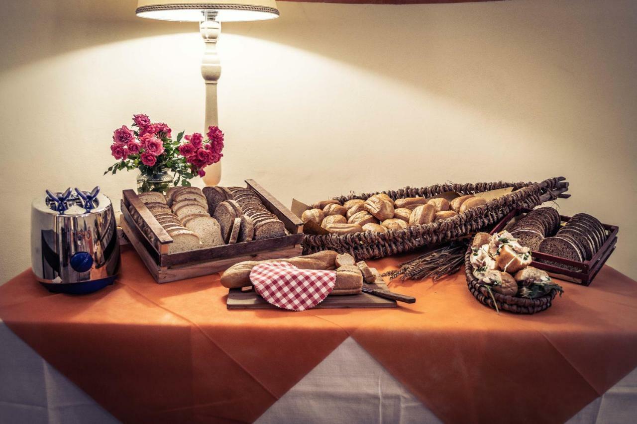 Agriturismo Borgo Campetroso スヴェレート エクステリア 写真