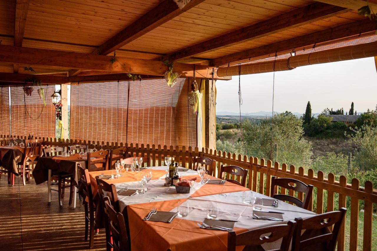 Agriturismo Borgo Campetroso スヴェレート エクステリア 写真