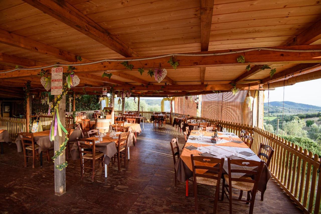 Agriturismo Borgo Campetroso スヴェレート エクステリア 写真