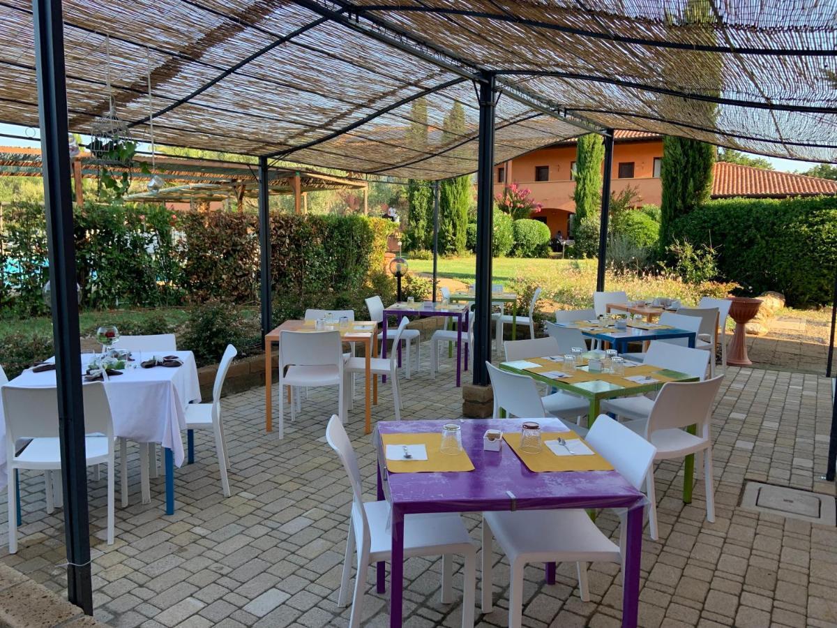 Agriturismo Borgo Campetroso スヴェレート エクステリア 写真